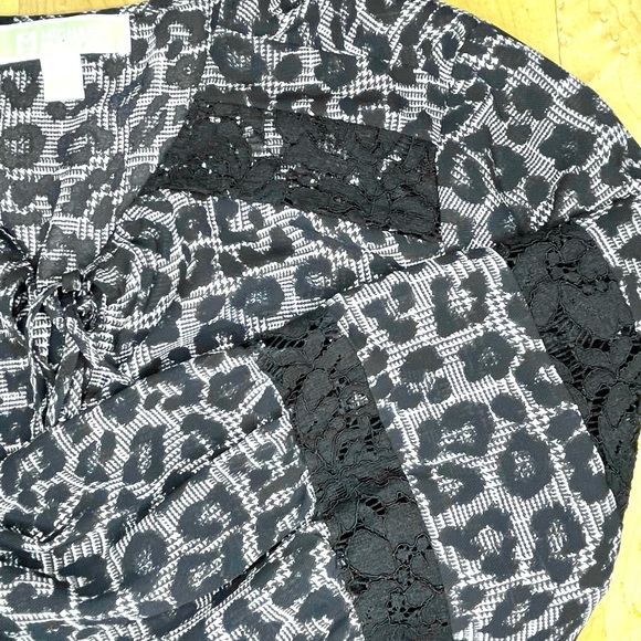 Michael Kors | Flowy leopard print blouse with lace | size L - Picture 7 of 7